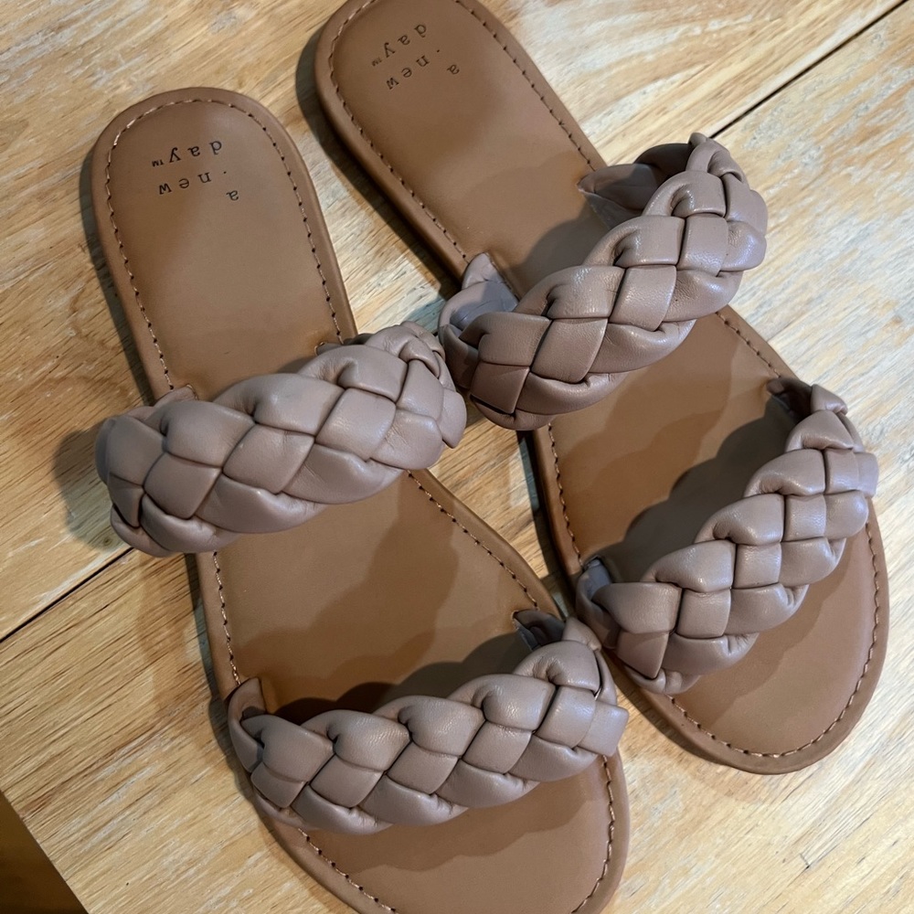 Tan/Nude Braided Sandals